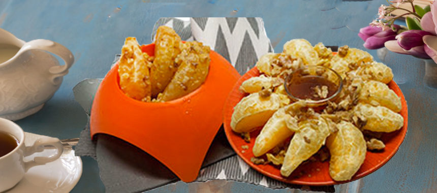 Uniq Fruit and Walnuts with a Uniq dressing